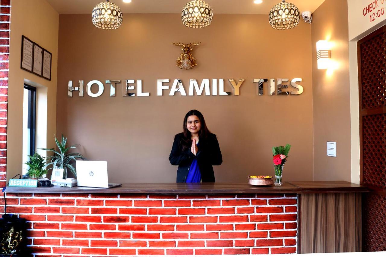 Hotel Family Ties Pvt. Ltd. Katmandu Dış mekan fotoğraf